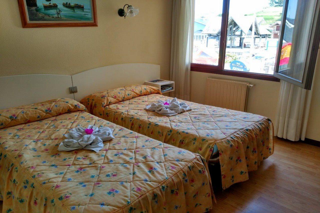 Hotel Costa Cantabra Argoños Екстериор снимка