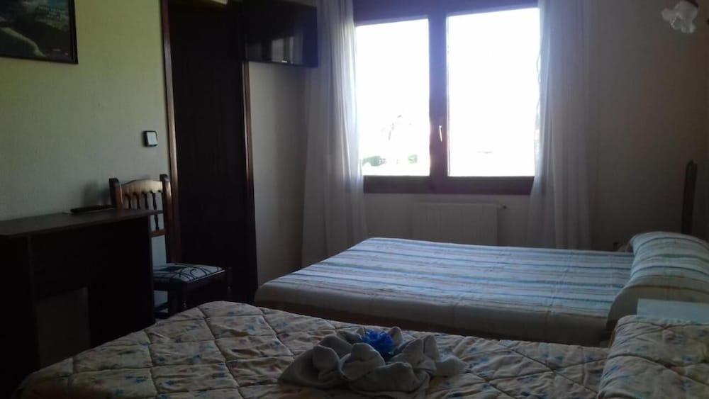 Hotel Costa Cantabra Argoños Екстериор снимка