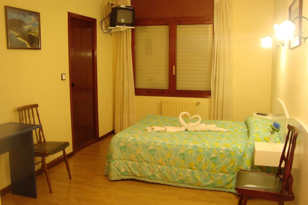 Hotel Costa Cantabra Argoños Екстериор снимка